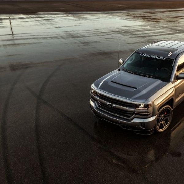 Chevy Tawarkan Konsep Pickup Truck Sport Berkekuatan 450 Hp