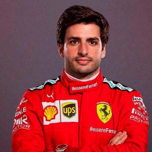 F1: Carlos Sainz Sebut Ada Keanehan Dalam Negosiasi Kontrak Dengan Ferrari