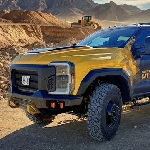 Caterpillar Ungkap "The Cat Truck", Konsep Truk Pintar dengan Drone dan Asisten AI