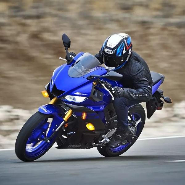 Yamaha R25 dan R3 Generasi Terbaru Resmi Diluncurkan