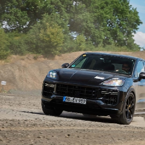 Porsche Siapkan Cayenne PHEV Berperforma, Tenaganya Tembus 700 HP