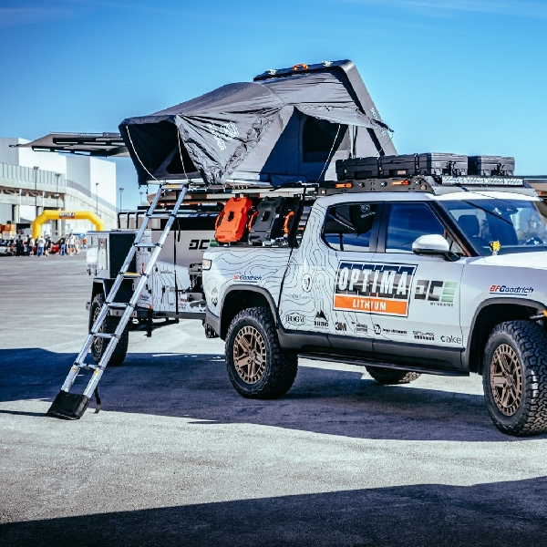 Berbentuk Trailer, Charger Optima ini Bisa Isi Daya Rivian di Alam Bebas