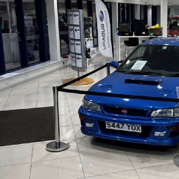 Subaru Impreza WRX STI 22B Milik Legenda Reli Colin McRae Dilelang