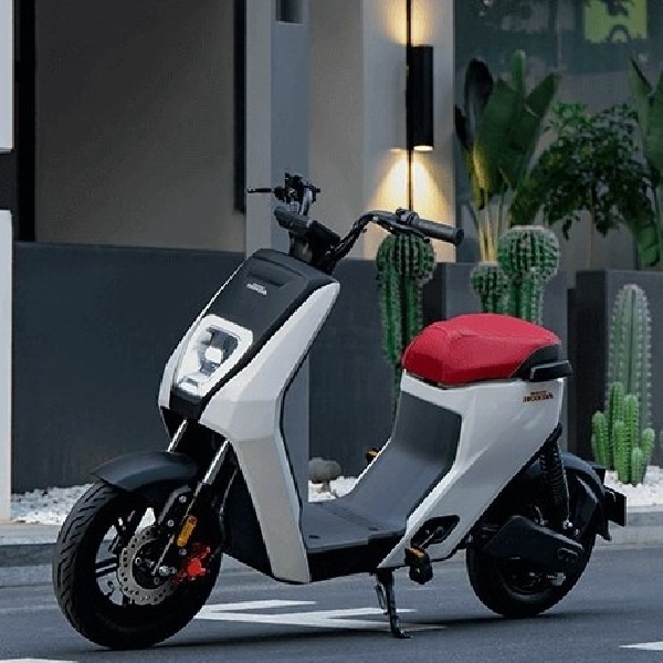 Honda U-BE: Electric Scooter Terjangkau, dengan Harga yang Lebih Murah dari Iphone