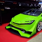 Toyota Prius Ini Dibuat Agresif Bak Mobil Balap Di Film Anime