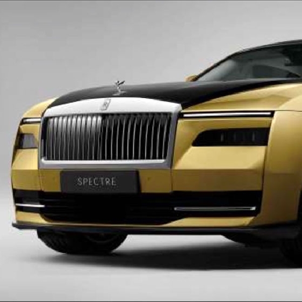 Daftar Tunggu Rolls-Royce Spectre Diperpanjang hingga 2025