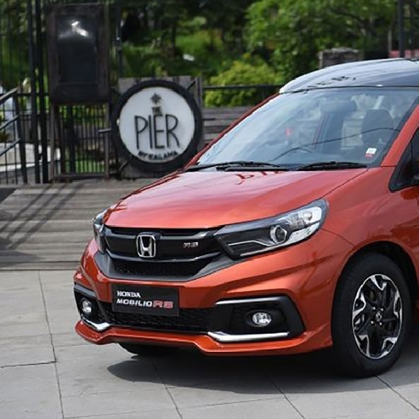 Daihatsu New Sigra MC VS Honda Mobilio Bekas, Mana yang Lebih “Worth It”?