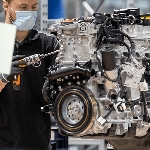 Daimler dan Geely Bekerjasama Untuk Powertrain Hybrid R and D