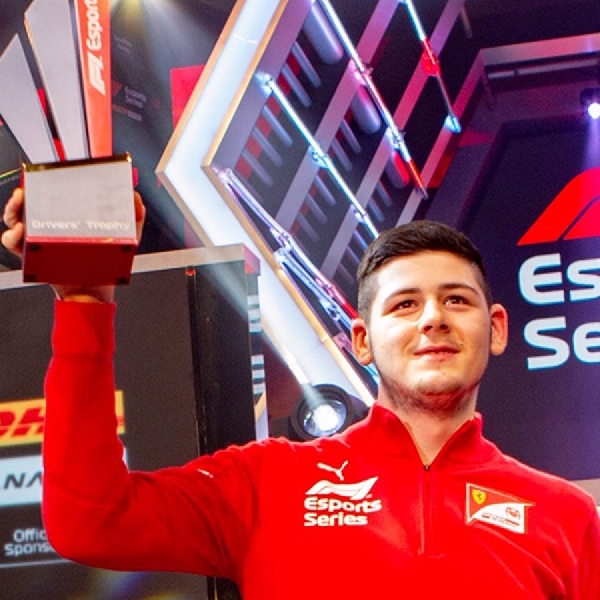 F1: David Tonizza dan Ferrari Raih Kemenangan di Final Esports F1