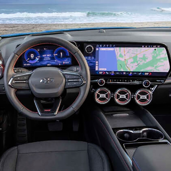 Demi Keamanan, General Motors Akan Menghapus Apple CarPlay dan Android Auto