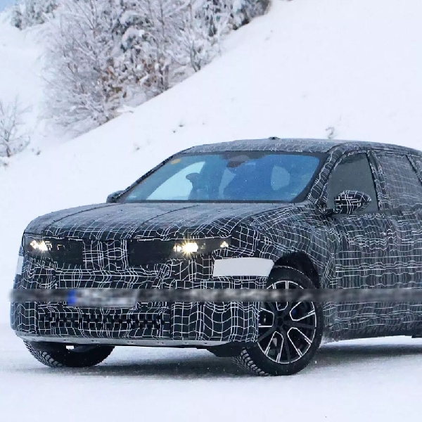 Dengan Teknologi Baterai Baru, SUV Listrik BMW iX3 2026 Menjanjikan Jarak 800 Km