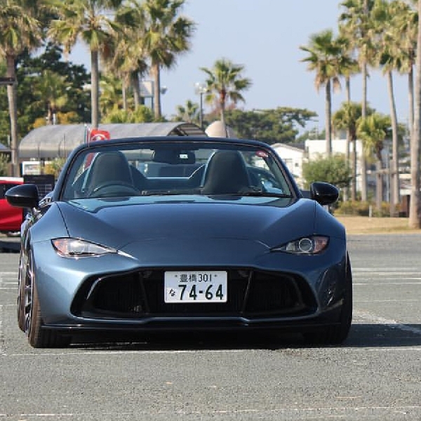 Di Tangan Tuner Asal Jepang, Mazda MX-5 Ini Menjelma Aston Martin