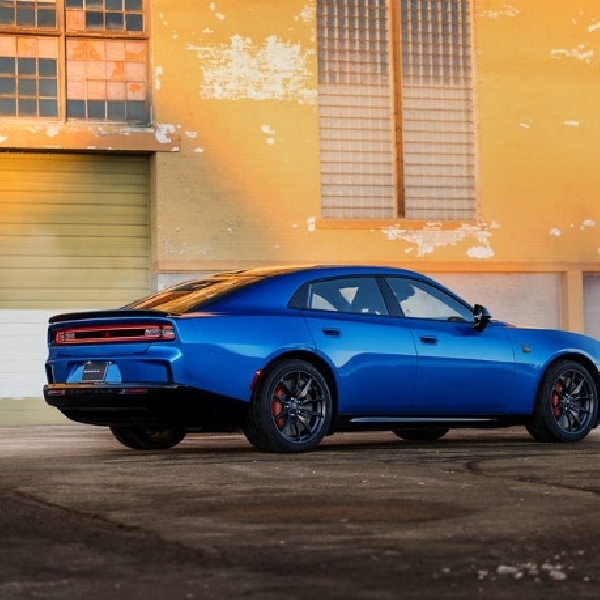 Dodge Tunda Peluncuran Charger Daytona EV Empat Pintu