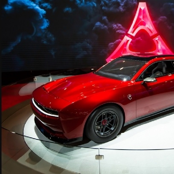 Dodge Charger Daytona SRT Concept Serba Merah dan Tenaga Lebih Besar