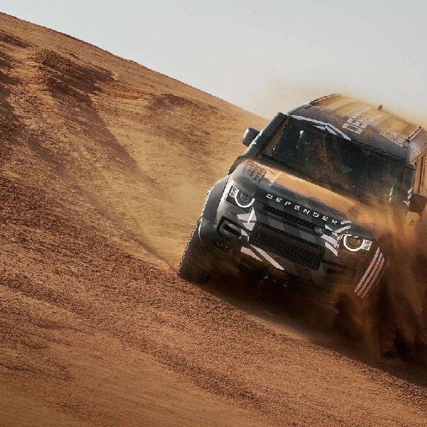 Inilah D7X-R, Mobil Balap Reli Land Rover Berbasis Defender