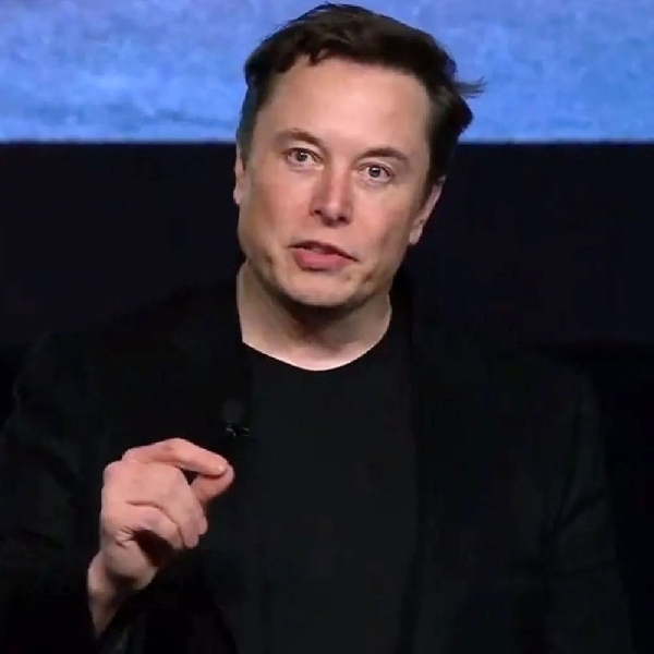 Setelah Membeli Twitter, Elon Musk Menjual Saham Tesla Hampir 4 Miliar Dolar AS