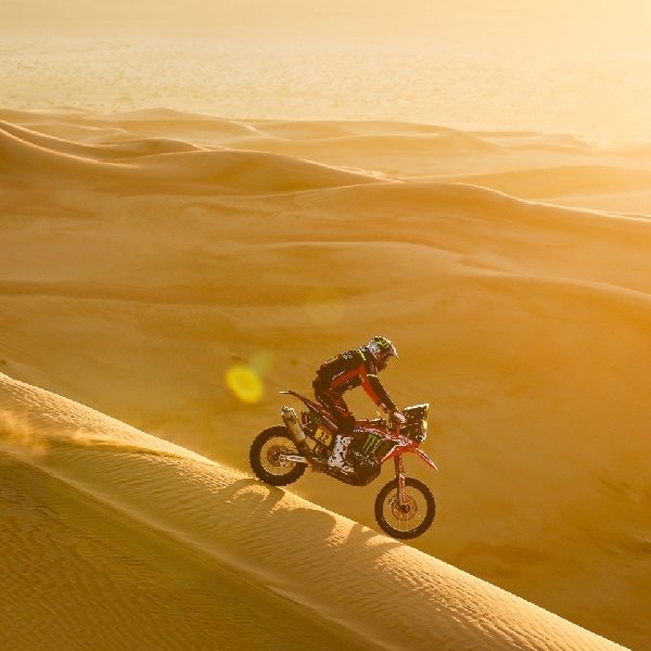 Reli Dakar Pertama di Arab Saudi, Atraksi Sensasional di Padang Pasir