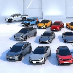 Toyota Menunda Kehadiran SUV Listrik Tiga Baris, Apa Alasannya?