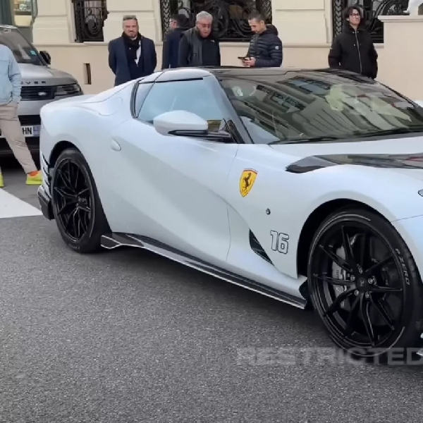 Inilah Ferrari Ferrari 812 Competizione A Milik Charles Leclerc Dengan Warna Spesial