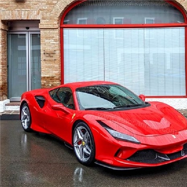 Ferrari Resmi Stop Produksi Model F8 Tributo