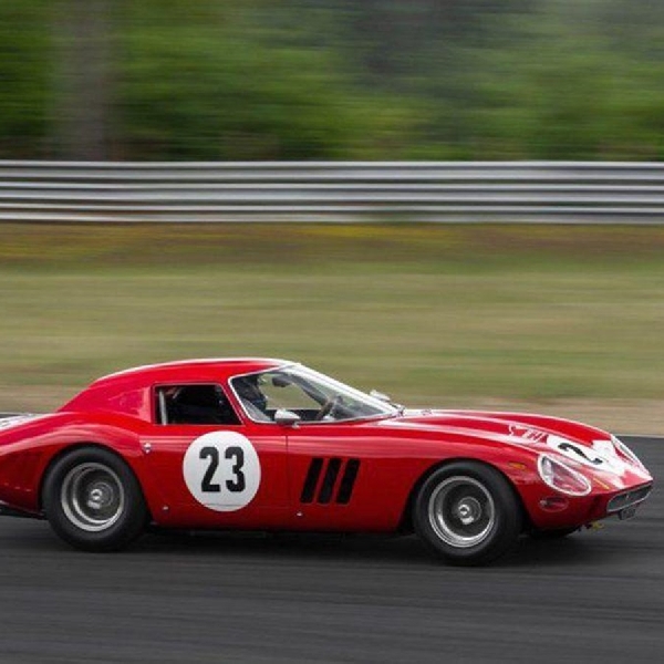 Ferrari 250 GTO 1962 Terjual $ 48,4 Juta di Monterey Auction