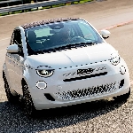 Fiat Perkenalkan Mobil Hatchback Terbaru, Bertenaga Hanya 70 Hp
