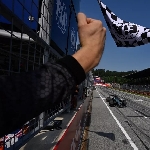 F1: Balapan Penuh Strategi, George Russel Menangi GP Austria 2026