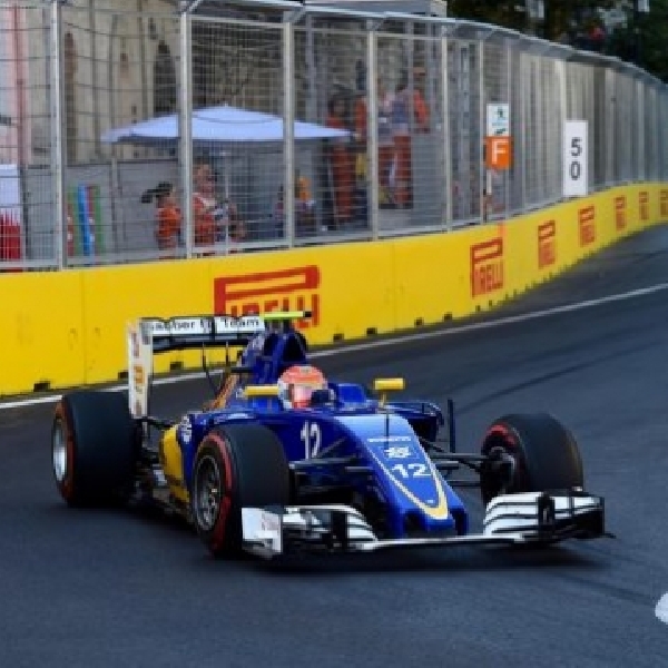 F1: Finish di Posisi 12, Nasr Puas dengan Kinerja dan Strategi tim di Sirkuit Baku