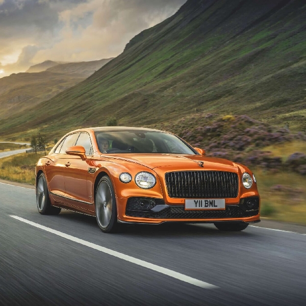 Bentley Luncurkan Flying Spur Speed, Tenaga Meningkat Drastis!