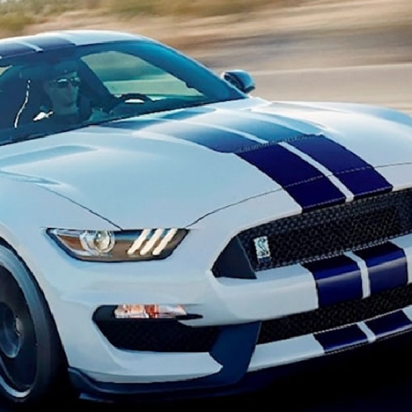 Ford Lakukan Recall Besar-besaran Pada Mustang