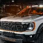 Full Oranye, Interior Ford Ranger Raptor Makin Fresh Digarap Carlex 