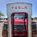 Mulai Tahun Depan, Jajaran EV Ford Bisa Langsung Akses Supercharger Tesla
