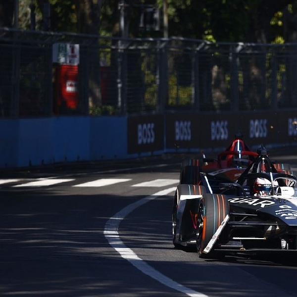 Formula E: Diwarnai Bendera Merah, Mitch Evans Menangi Race 1 Rome ePrix