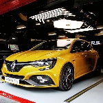 Renault Tingkatkan Performa Megane R.S Trophy untuk Lawan Honda Civic Type R