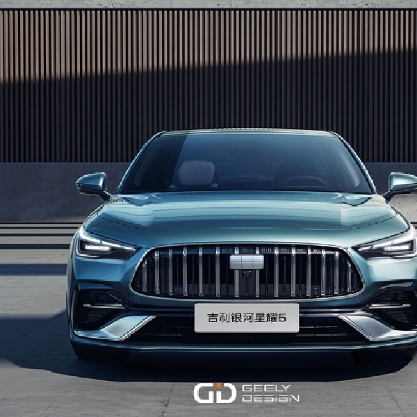 Geely Rilis Gambar Resmi Sedan PHEV Baru, Mewah dan Berkelas