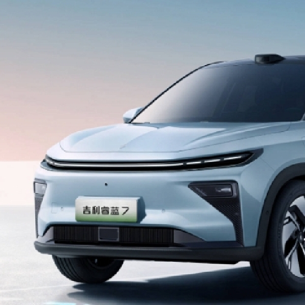 Geely Ungkap EREV Pertama dengan Sistem Swap Baterai