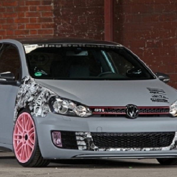 Dibungkus Komik, VW Golf Mk VI GTi Ini Eye Catching Curi Perhatian