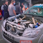 Bukan &ldquo;Cumi Darat&rdquo;, Toyota Hilux Ini 1000 HP V12 Twin-Turbo Sleeper