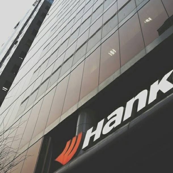 Kembangkan Bisnis, Hankook Caplok Model Solution