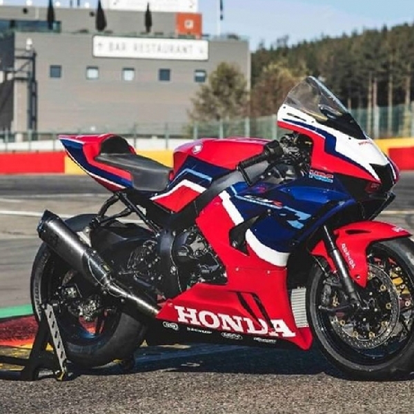 Edisi Terbatas Track-Only Honda CBR1000RR-R Spa 100 Diluncurkan, Hanya 10 Unit!