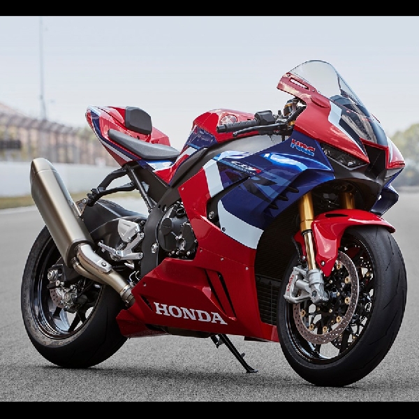 Honda CBR1000RR-R Fireblade SP Diganjar Best of The Best dari Red Dot Design Award