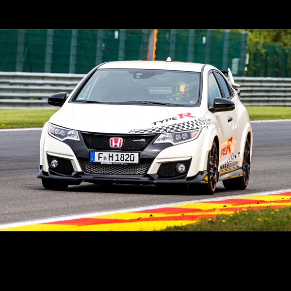 Civic Type R Cetak Rekor di 5 Sirkuit