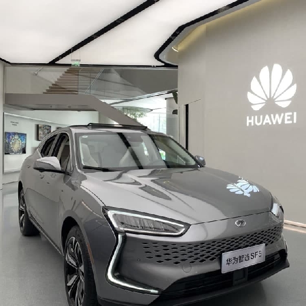 Huawei-Seres Jalin Kemitraan Baru Bikin Mobil Pintar