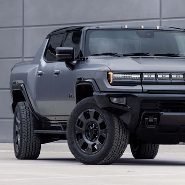 Hummer EV Carbon Fiber Edition Lebih Kencang dan Bertenaga