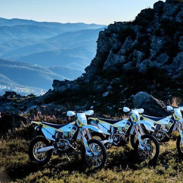 Upgrade Ringan Pada Performa dan Tampilan, Husqvarna Perkenalkan Model Enduro 2023