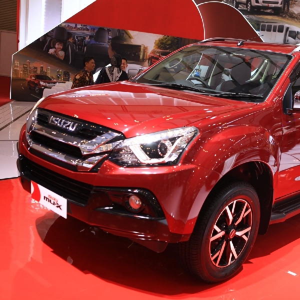 SUV Terbaru Isuzu mu-X I-Series 4x2  Hadir di GIIAS 2019