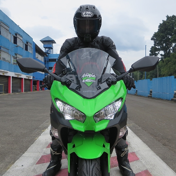 First Ride All New Kawasaki Ninja 250 