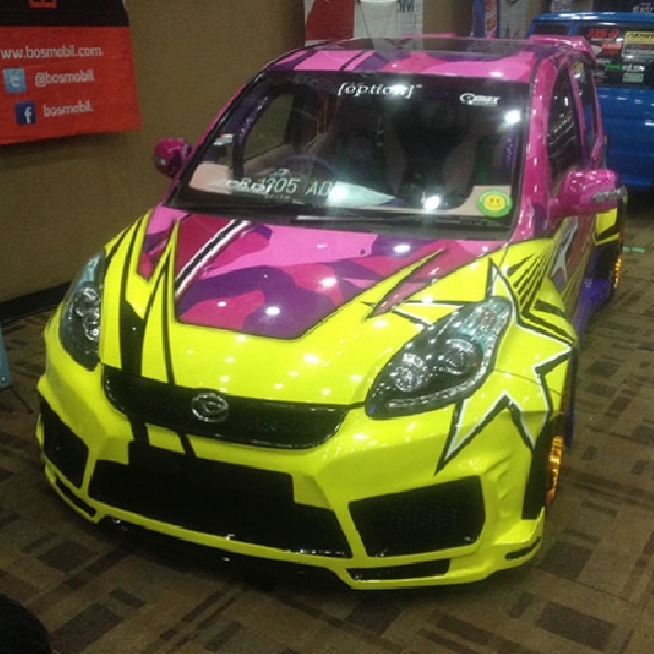  Daihatsu Gelar Sirion Dress Up dan Slalom Battle 2015