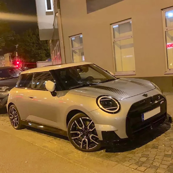 Ini Dia Wujud Mini Cooper JCW Electric 2025