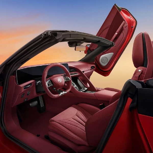 Interior MG Cyberster Lebih Elegan Dari Konsepnya